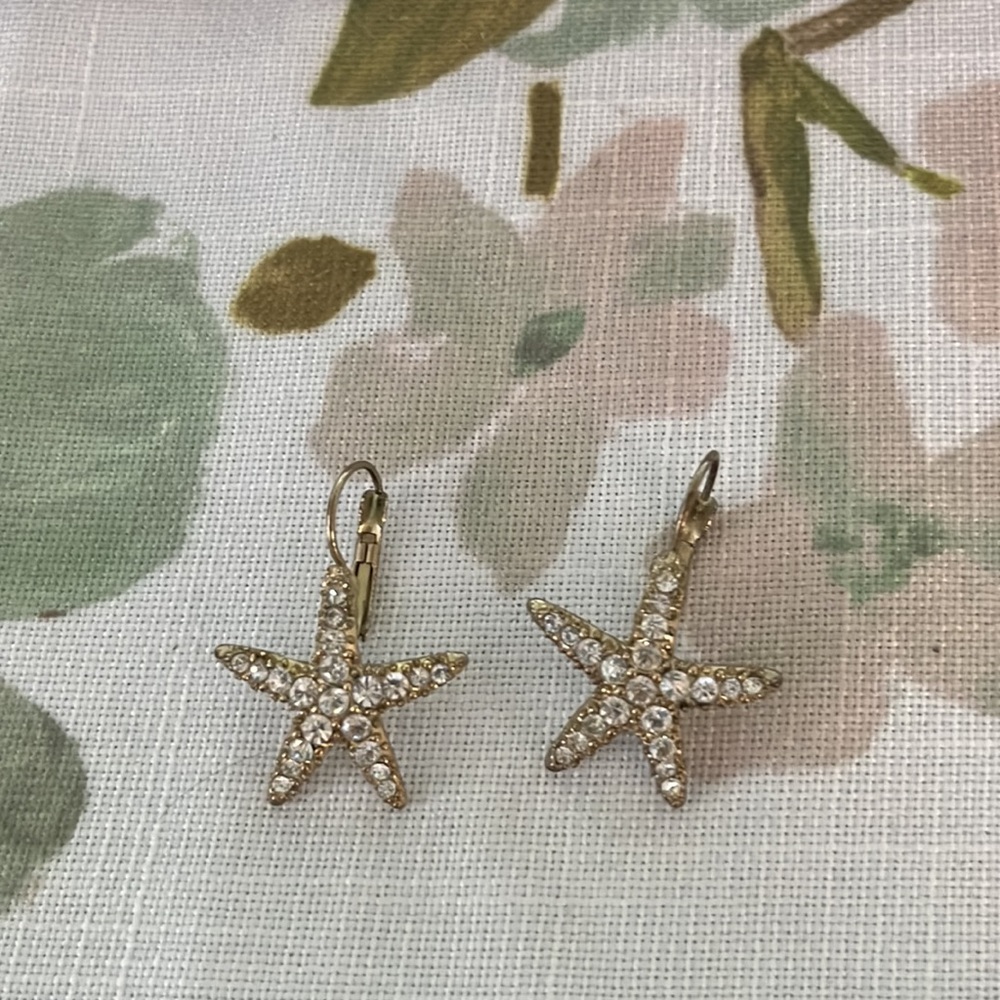 Starfish sparkle earrings